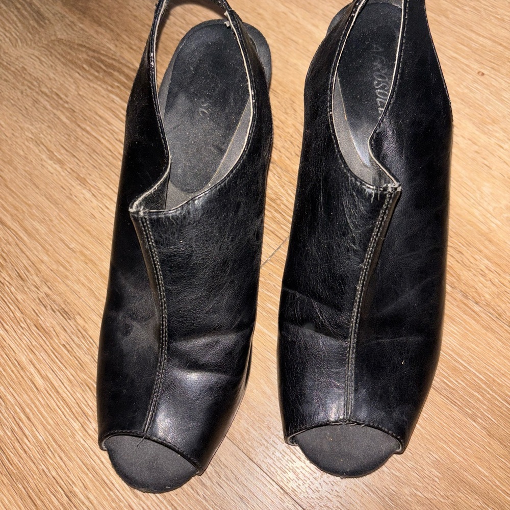 Women’s stretch heel strap comfy heels black size 11 aerosols box x